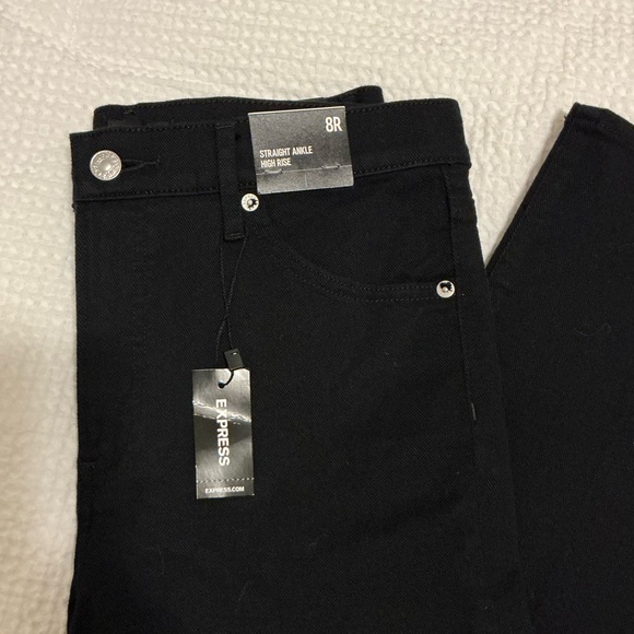 NWT Express Straight High Rise Ankle Jean - Picture 2 of 8